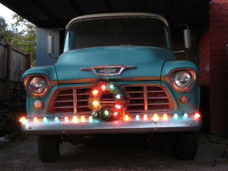 Vintage Holiday Pick-up For Pick-up Truck Lovers